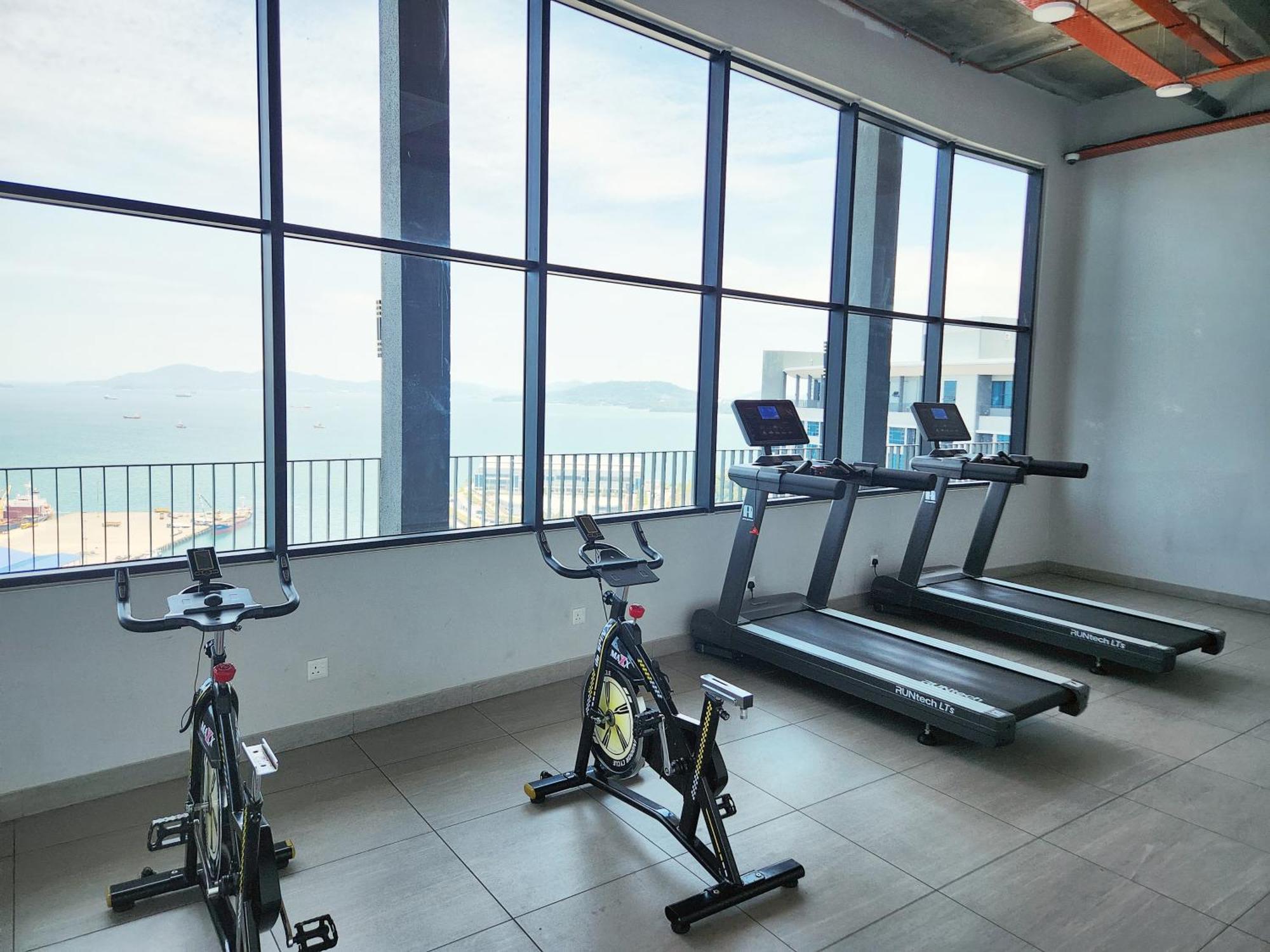 Jesselton Quay Kota Kinabalu City Centre By Lw Suites Buitenkant foto