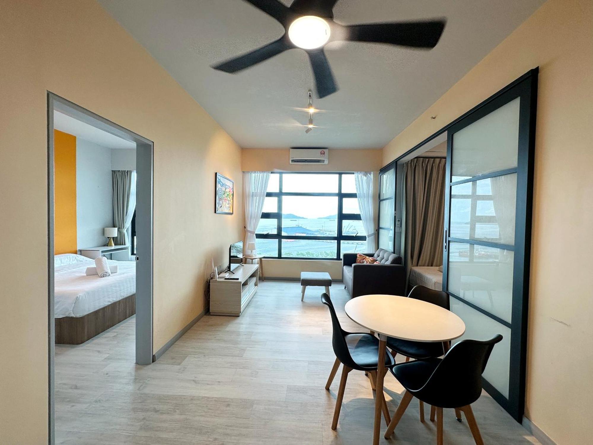 Jesselton Quay Kota Kinabalu City Centre By Lw Suites Buitenkant foto